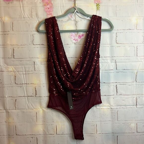 Lulus Evening of Wonder Burgundy Sequin Cowl Back Bodysuit size S - Picture 4 of 9